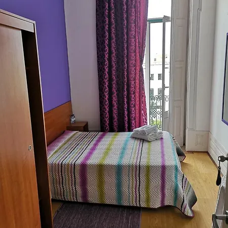 Residencial S Juliao Al בית הארחה