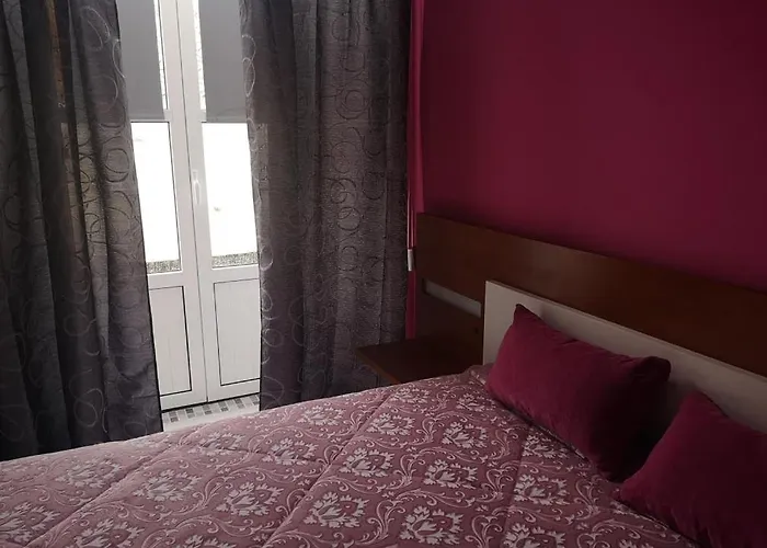 Residencial S Juliao Al Гостевой дом